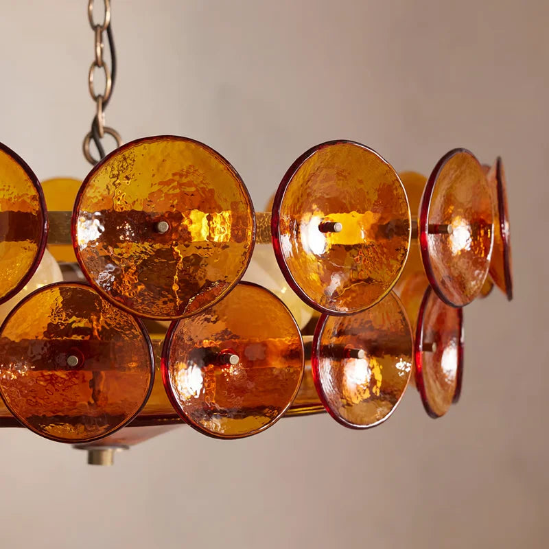 Detail: strukturierte Glasscheiben in Bernstein